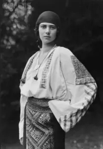 la-blouse-roumaine